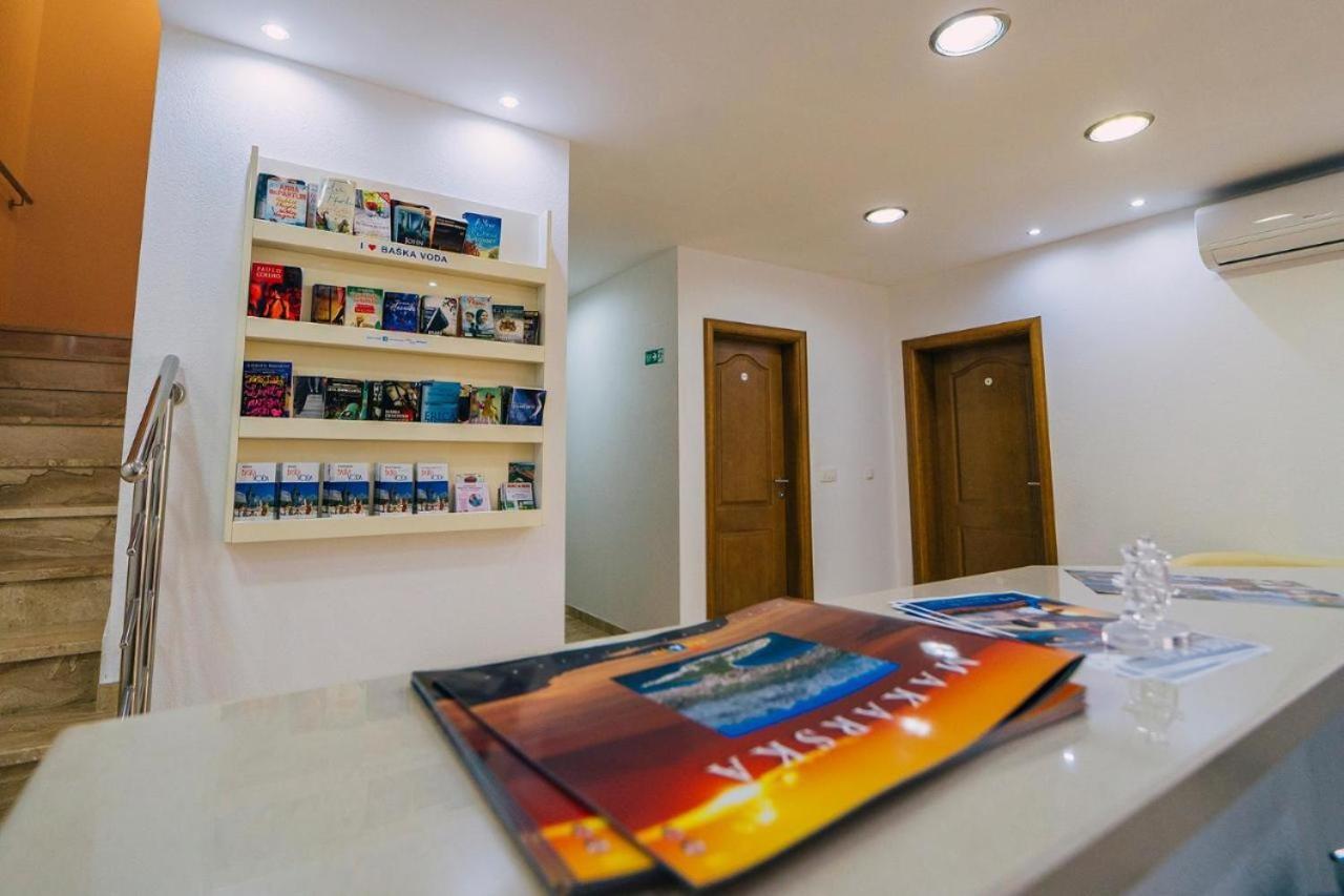 Ferienwohnung Luxur Centar With Sea View Terrace Baška Voda Exterior foto