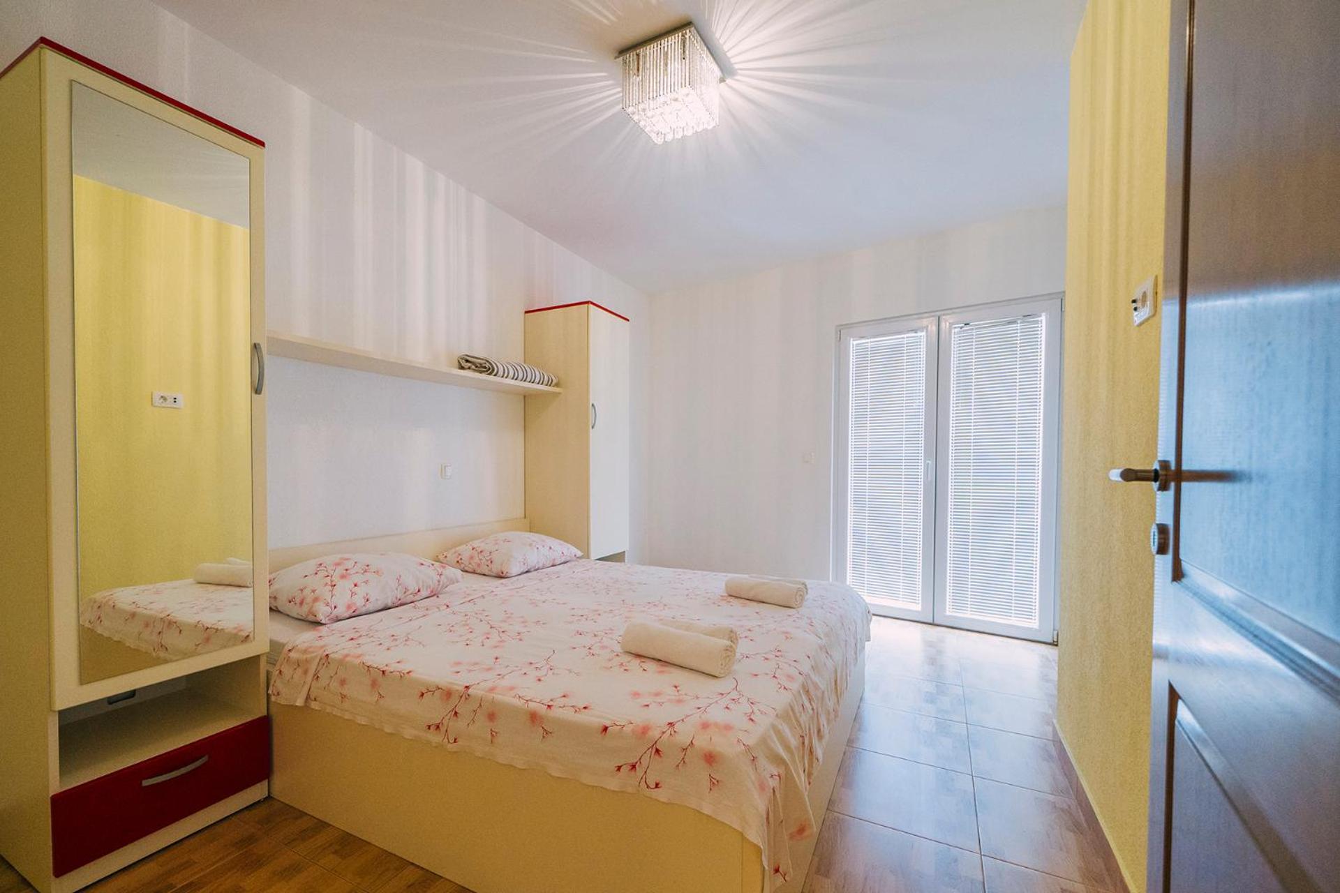 Ferienwohnung Luxur Centar With Sea View Terrace Baška Voda Exterior foto